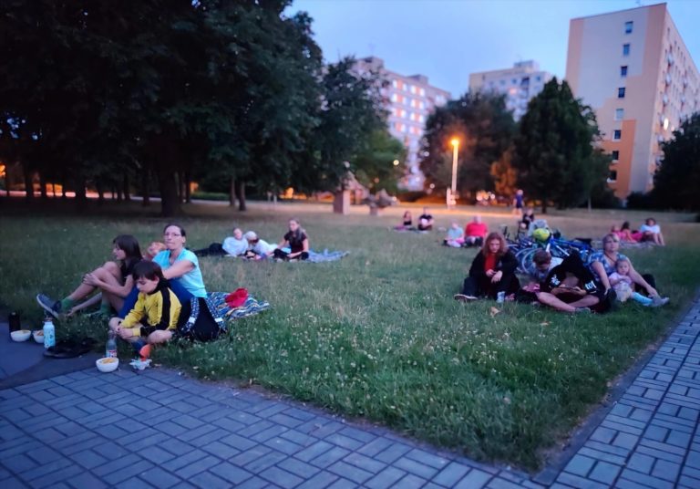 léto s knihou a filmem 16.7.2026