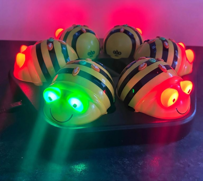 Robotická hračka Bee-Bot Včelka